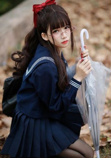 美丽的小蜜蜂4娃娃脸