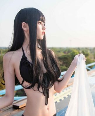 森林中的熊先生在冬眠中动漫