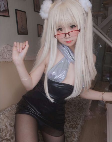 家有蛇仙美貌妻
